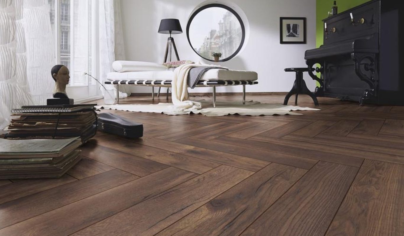 Buying Guide for Quality Laminating Flooring for Your Property