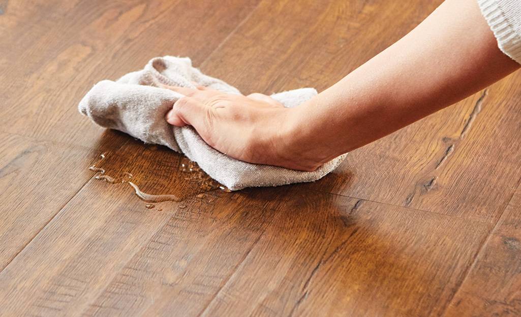 Cleaning Laminated Floors