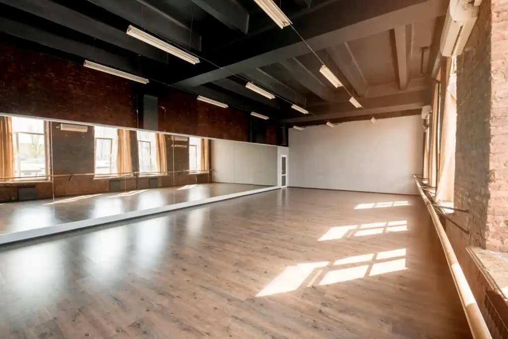 Professional linoleum (lino) flooring installation in Quinton for homes, schools, hospitals, offices, and retail spaces with durable and moisture-resistant finish